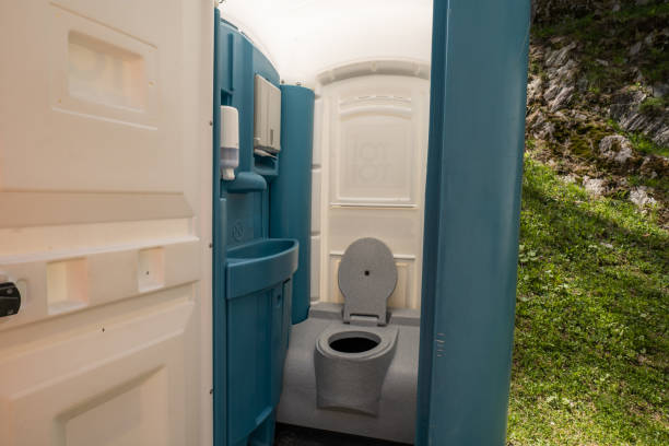 Portable bathroom rental in Millstadt, IL
